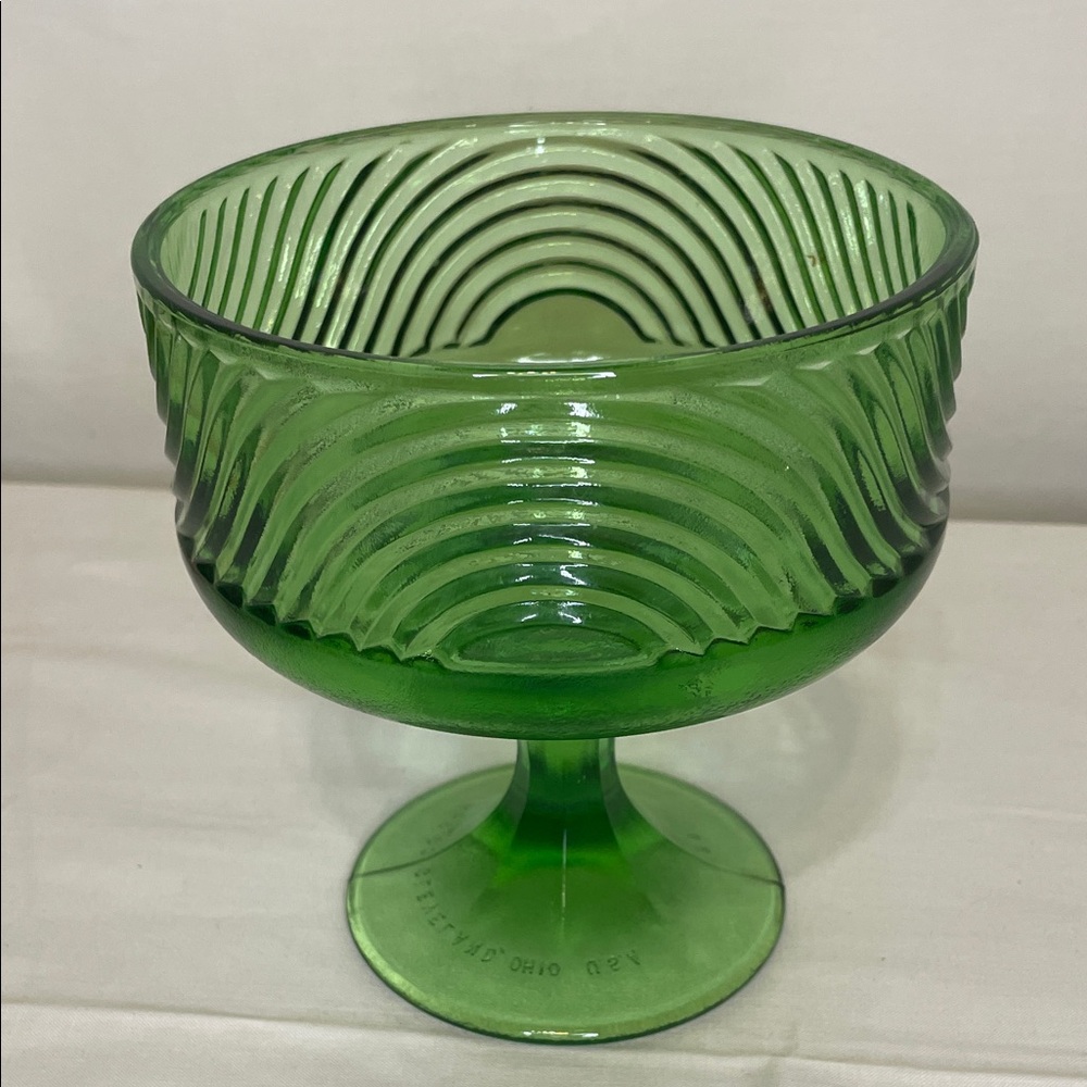E.O. BRODY CO. CLEVELAND, OHIO, USA Vintage Pedestal Compote or Candy Dish